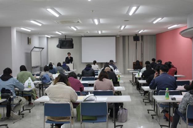 定期夜間勉強会 全体風景