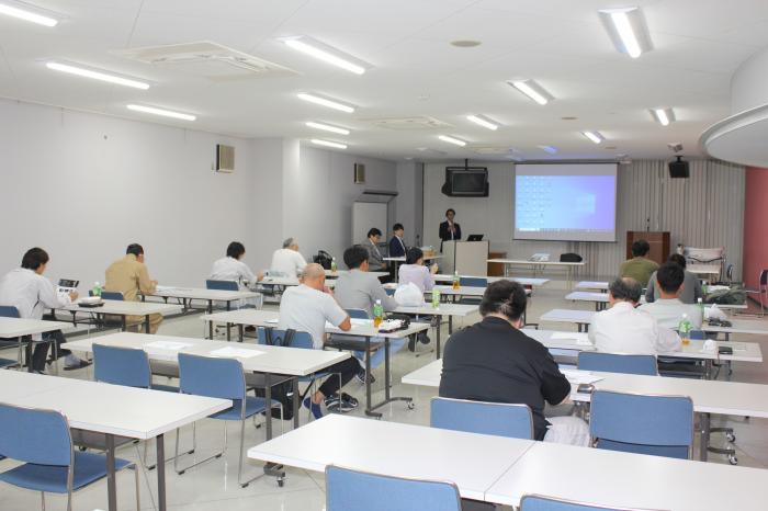 第１９６弾定期夜間勉強会　全体風景